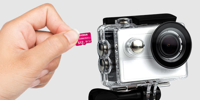 Inserting EXCERIA PLUS G3 microSD card into a camera